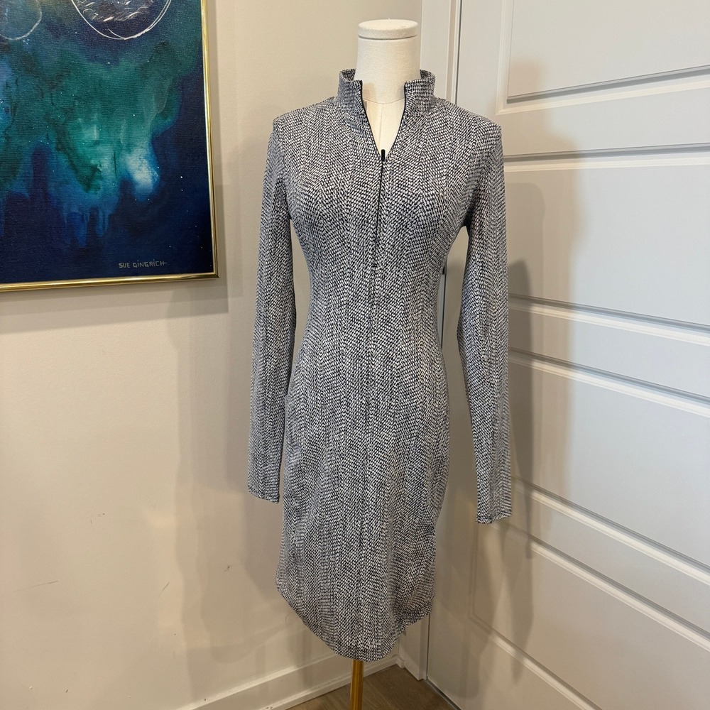 Athleta Womens XS Black White Herringbone Quarter Zip Long Sleeve Athletic Dress